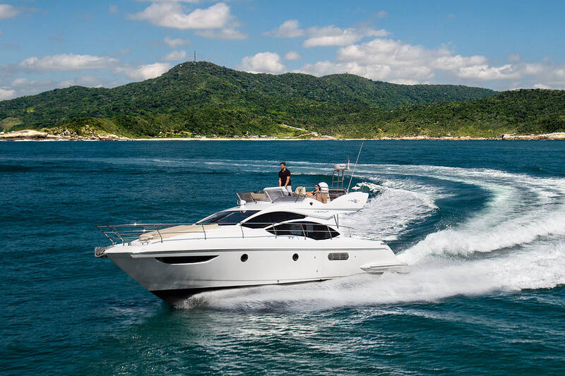 Экстерьер Azimut 42