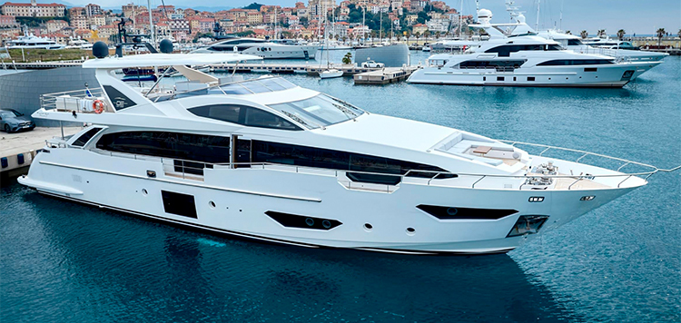 Azimut Grande 30M
