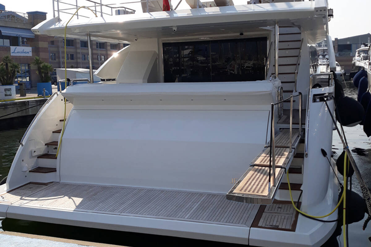 Экстерьер Azimut Grande 30 METRI <br/>M/Y SUN&SEA 2018