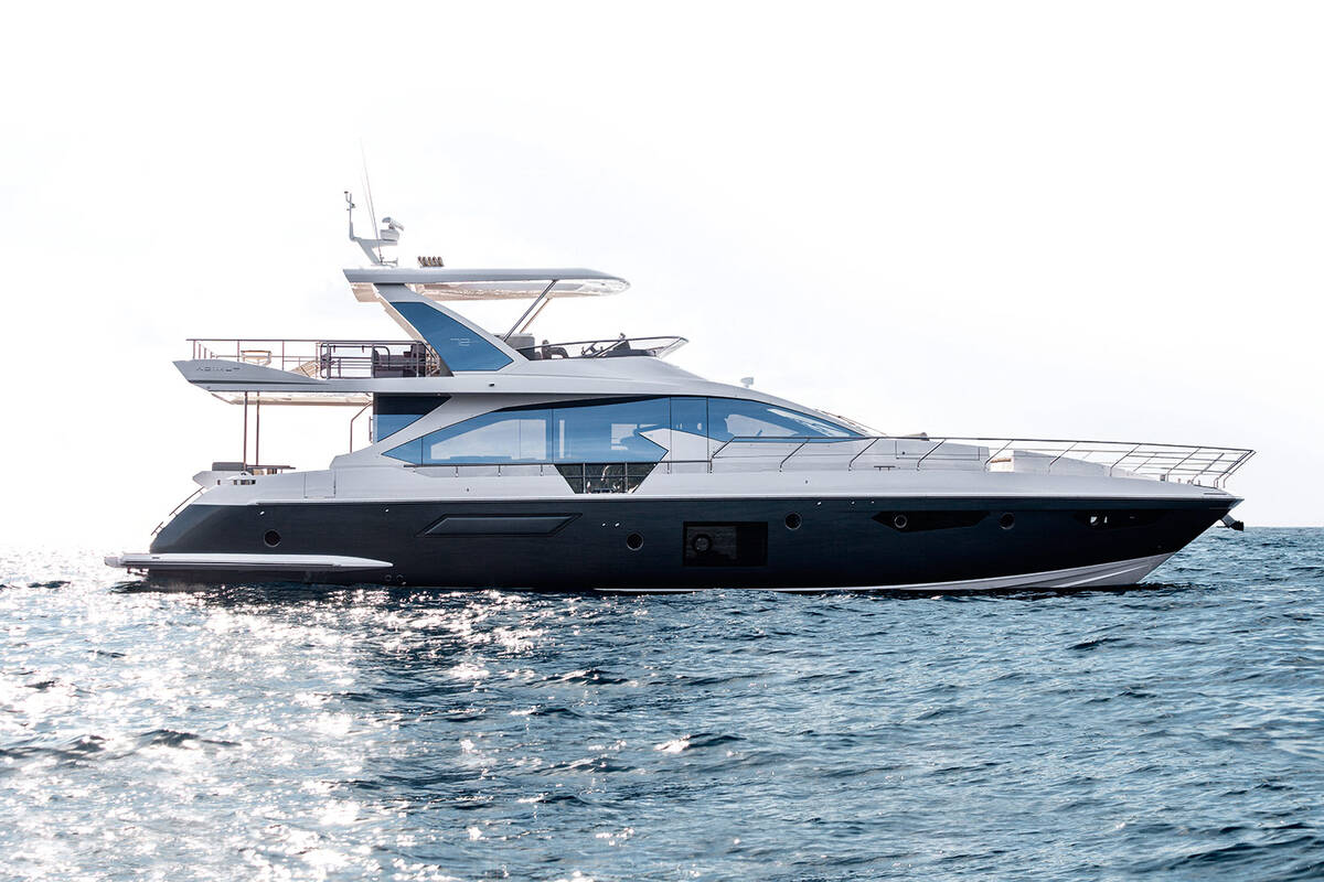 Экстерьер Azimut Fly 72