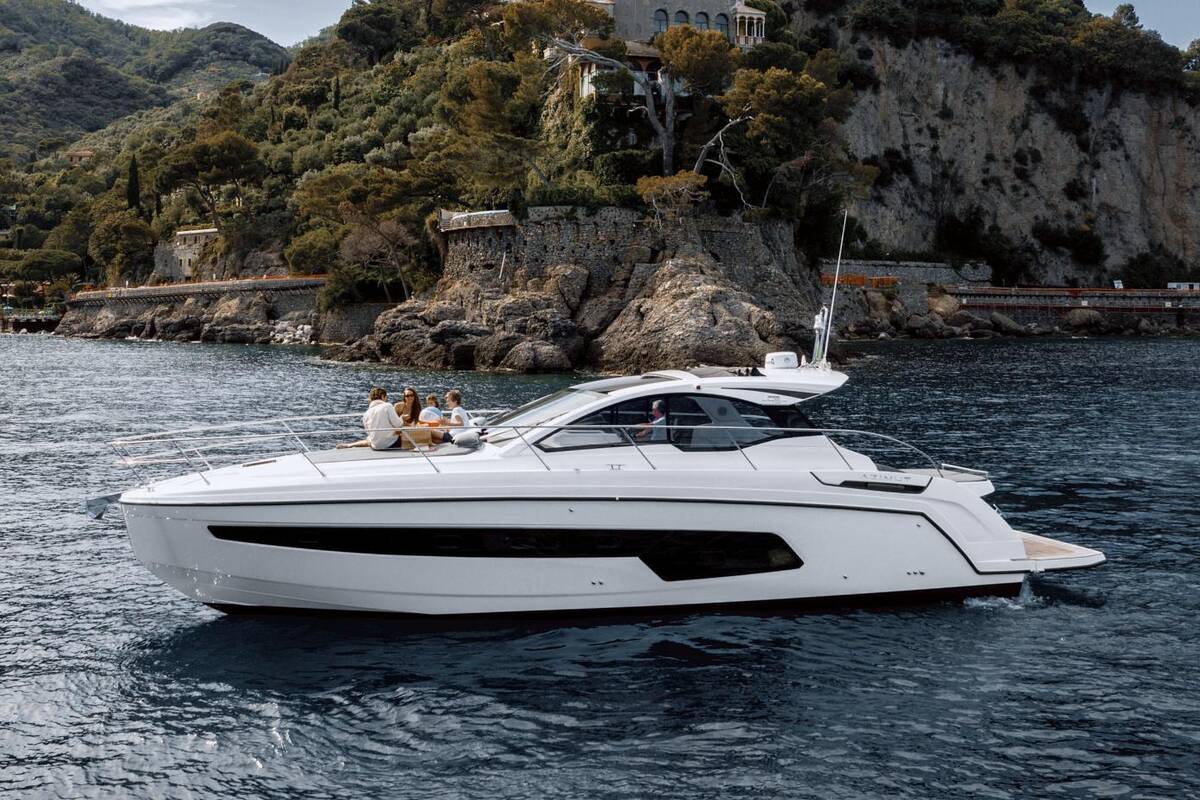 Azimut Atlantis 45