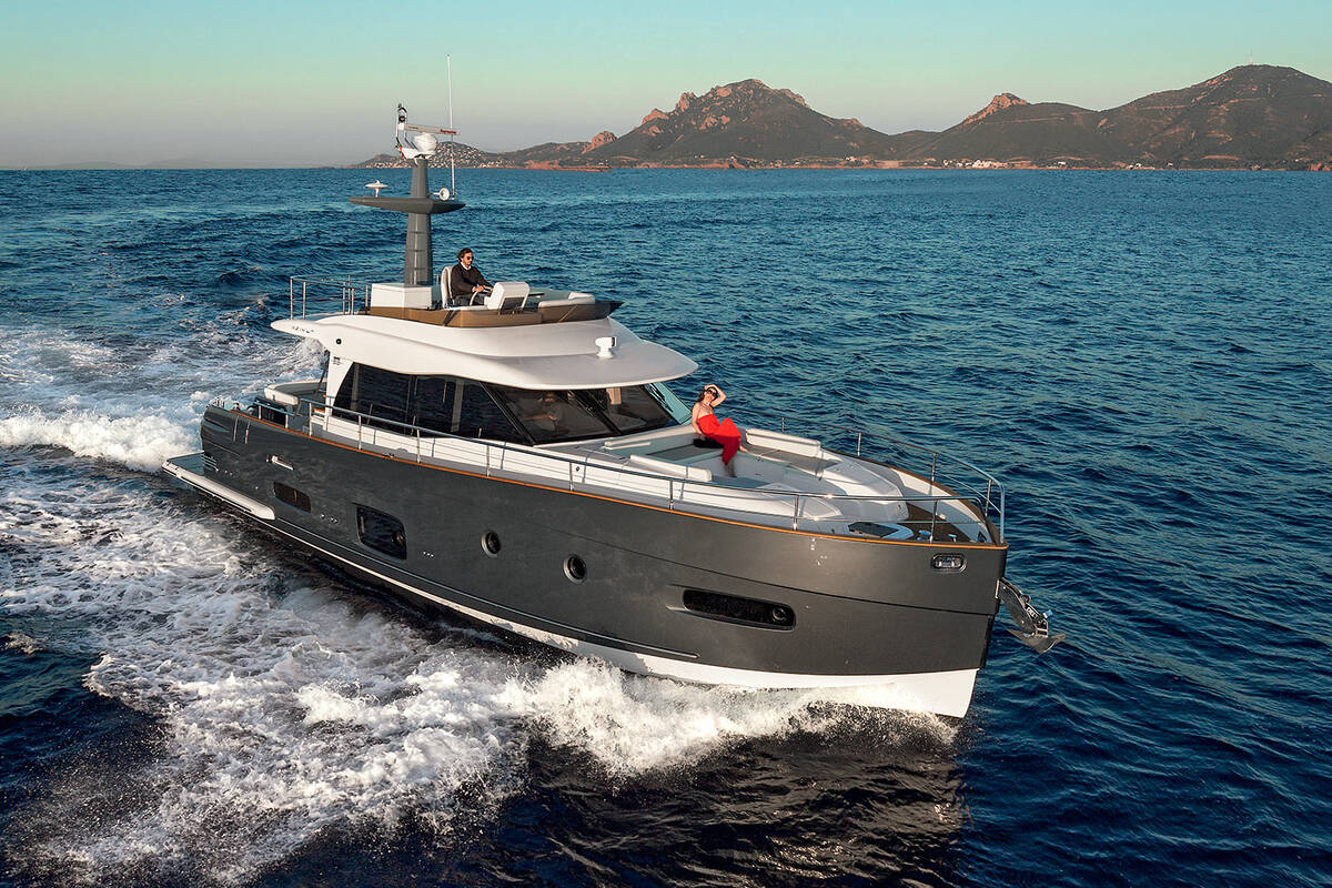 Экстерьер Magellano 53