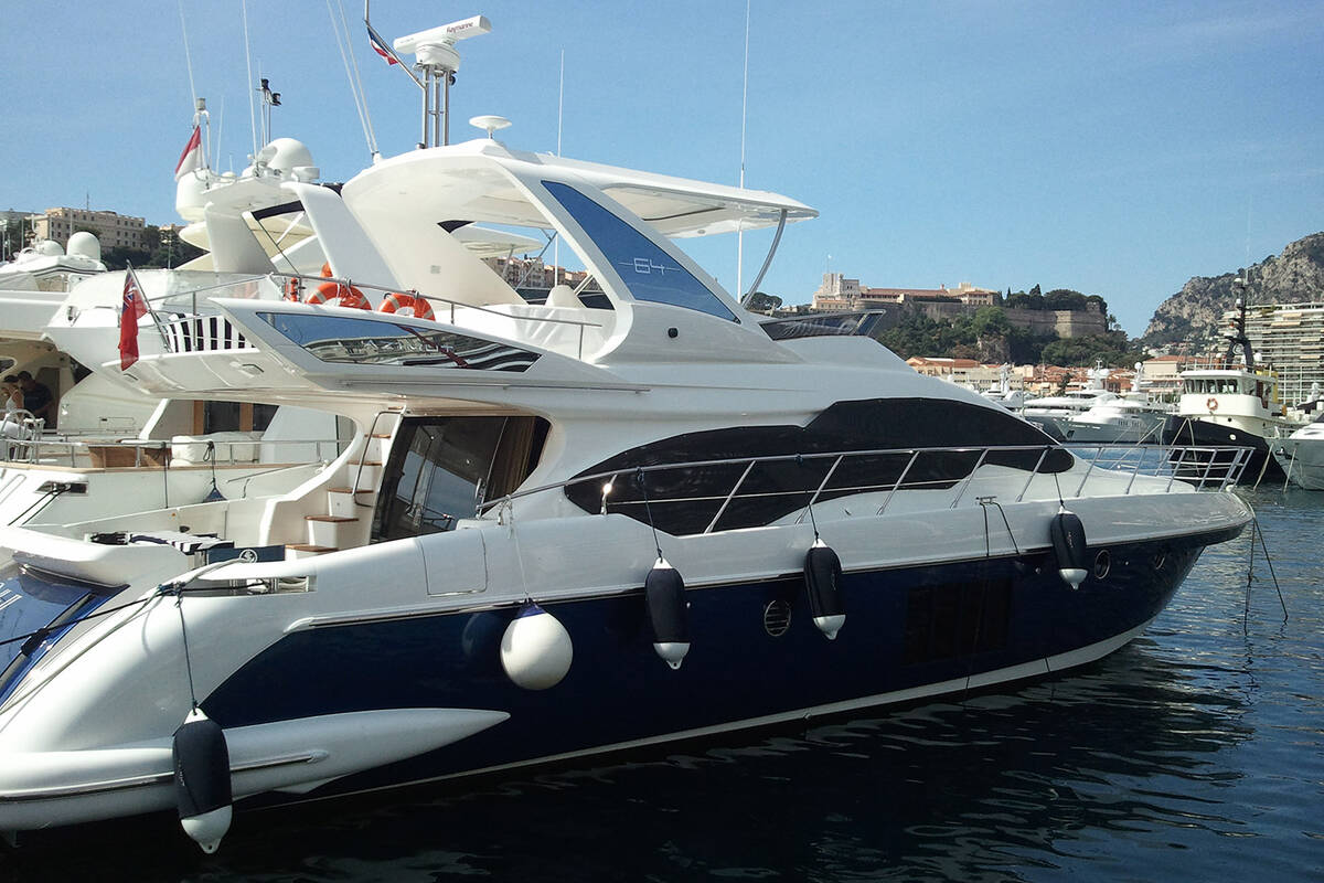 Экстерьер Azimut 64 2013