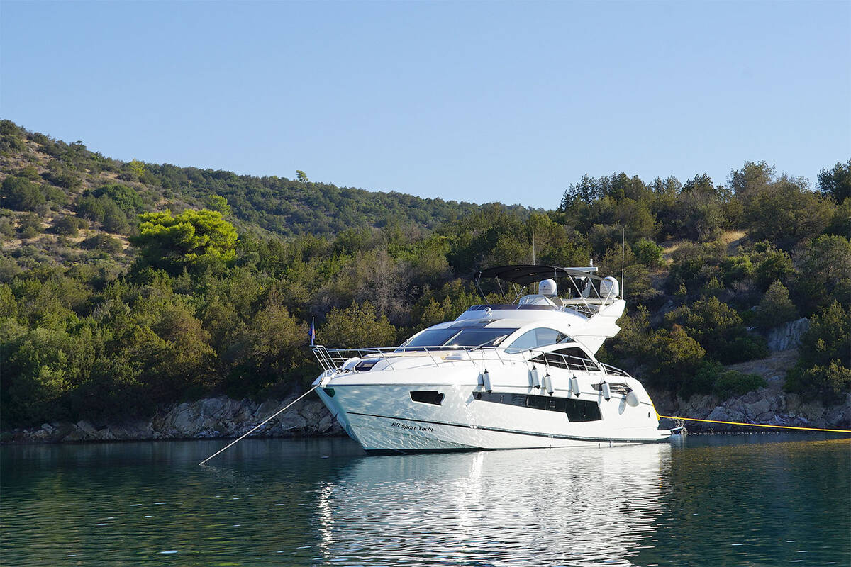 Экстерьер Sunseeker 68 Sport Yacht