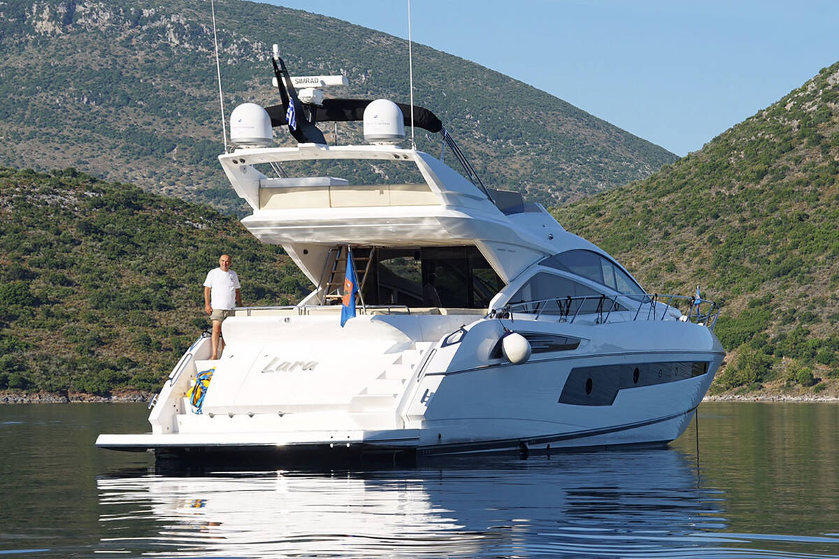 Экстерьер Sunseeker 68 Sport Yacht