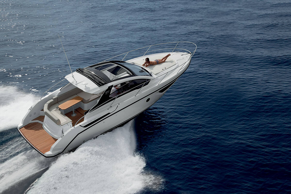 Экстерьер Atlantis 34