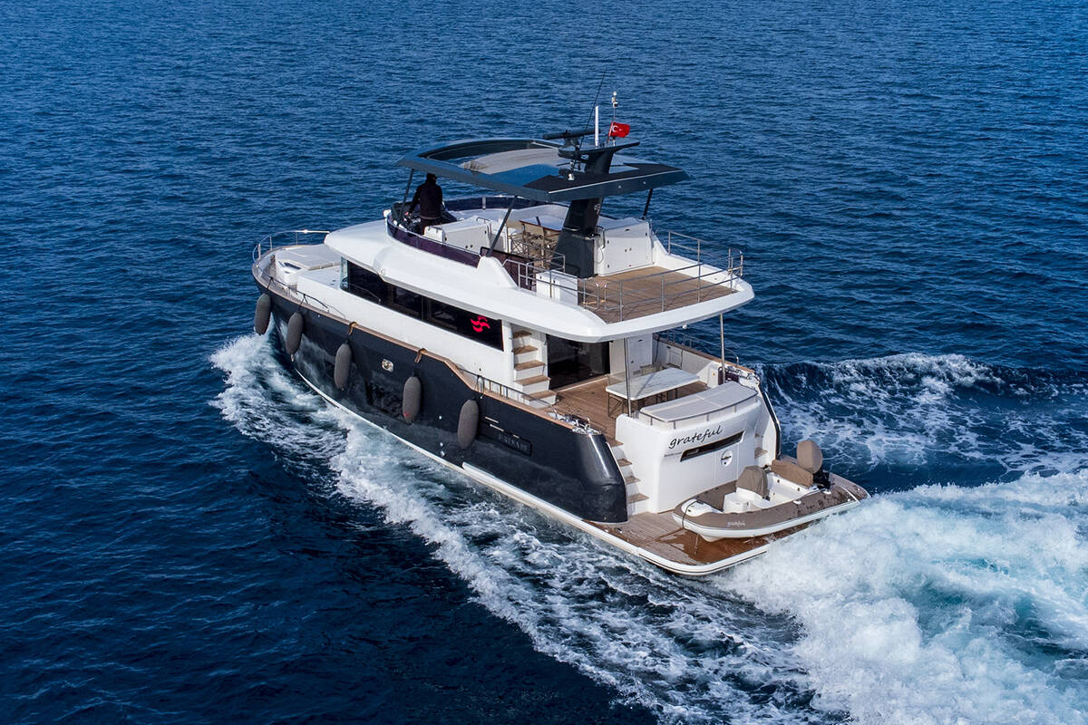 Экстерьер Sirena 58
