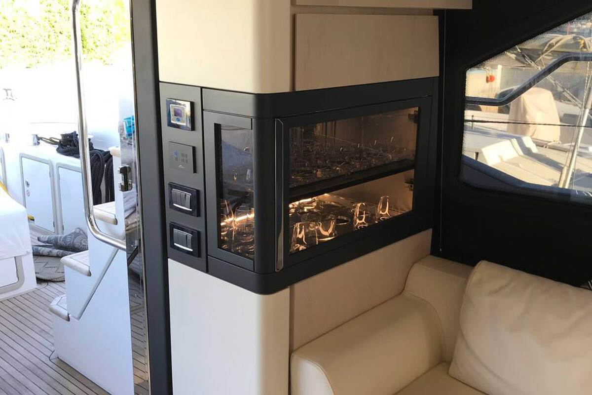 Azimut 66 2017