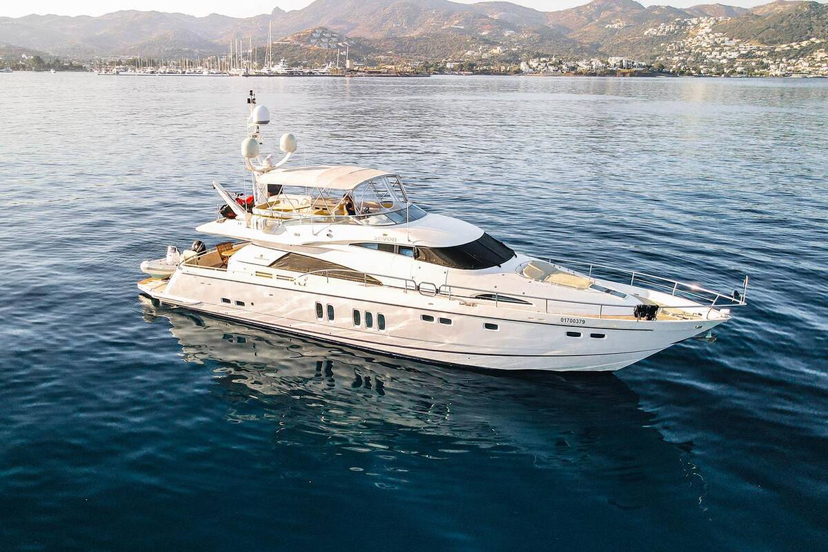 Экстерьер Fairline Squadron 74 M/Y "SEVEN"