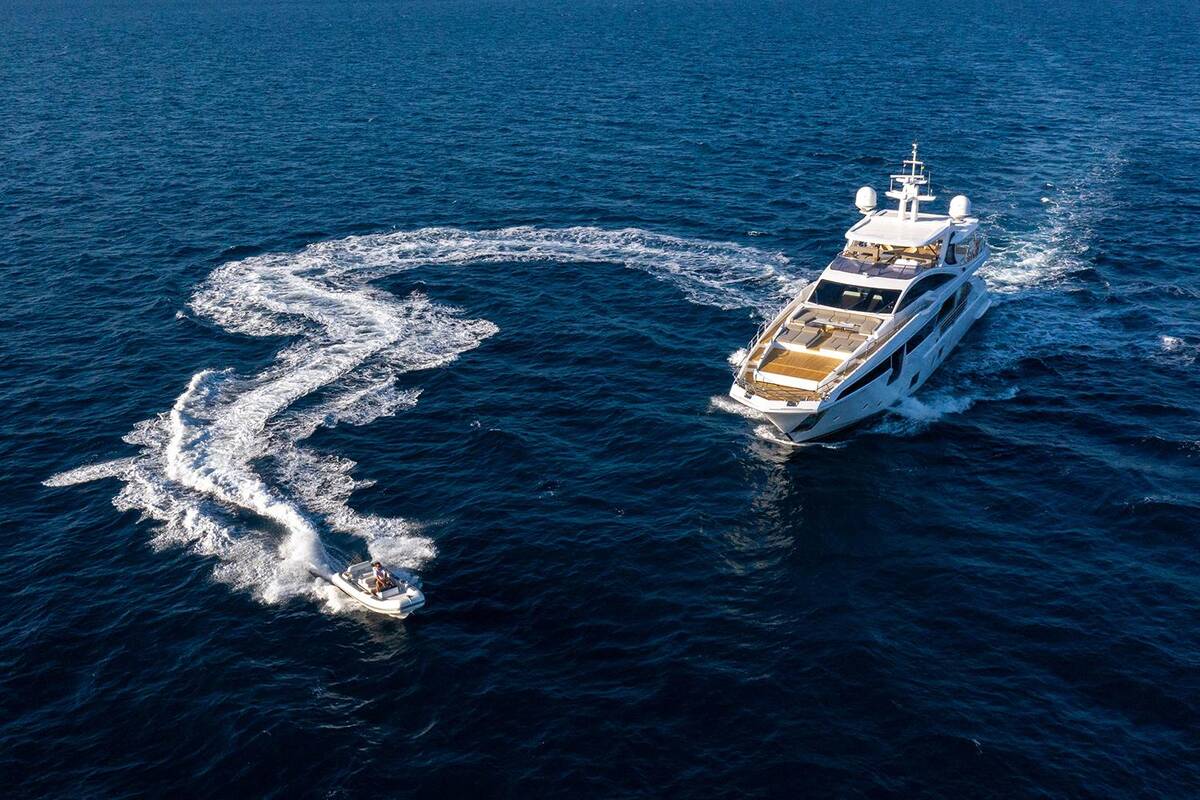 Azimut Grande 35 METRI M/Y IRYNA 2019