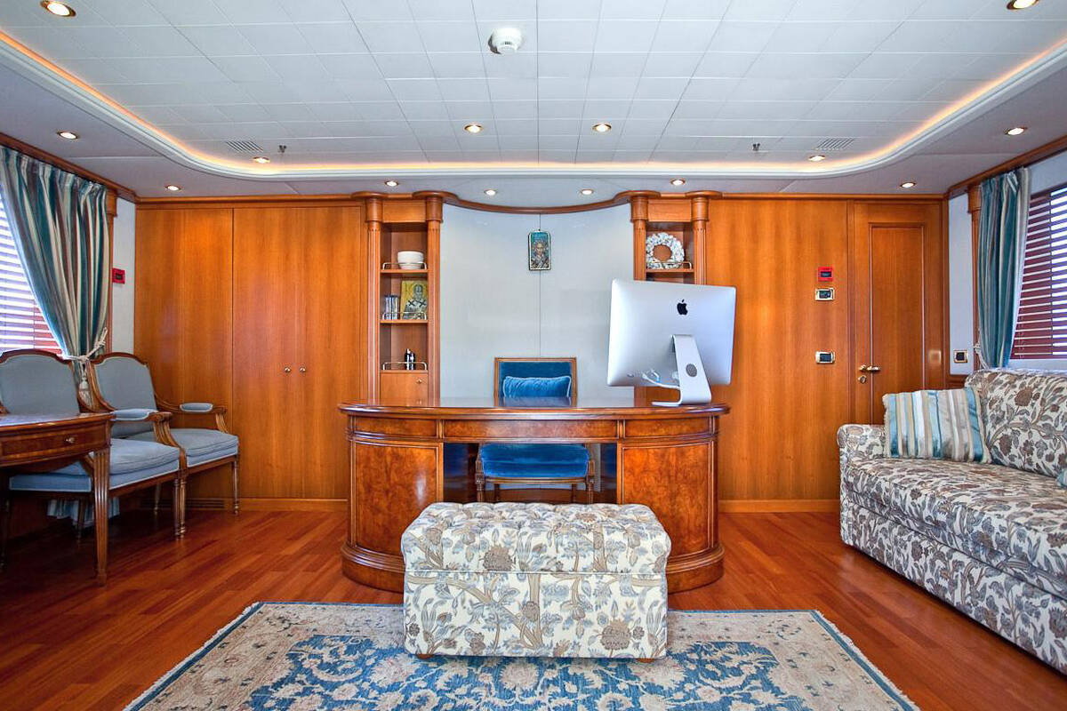 Rodriquez 38m M/Y APOLA