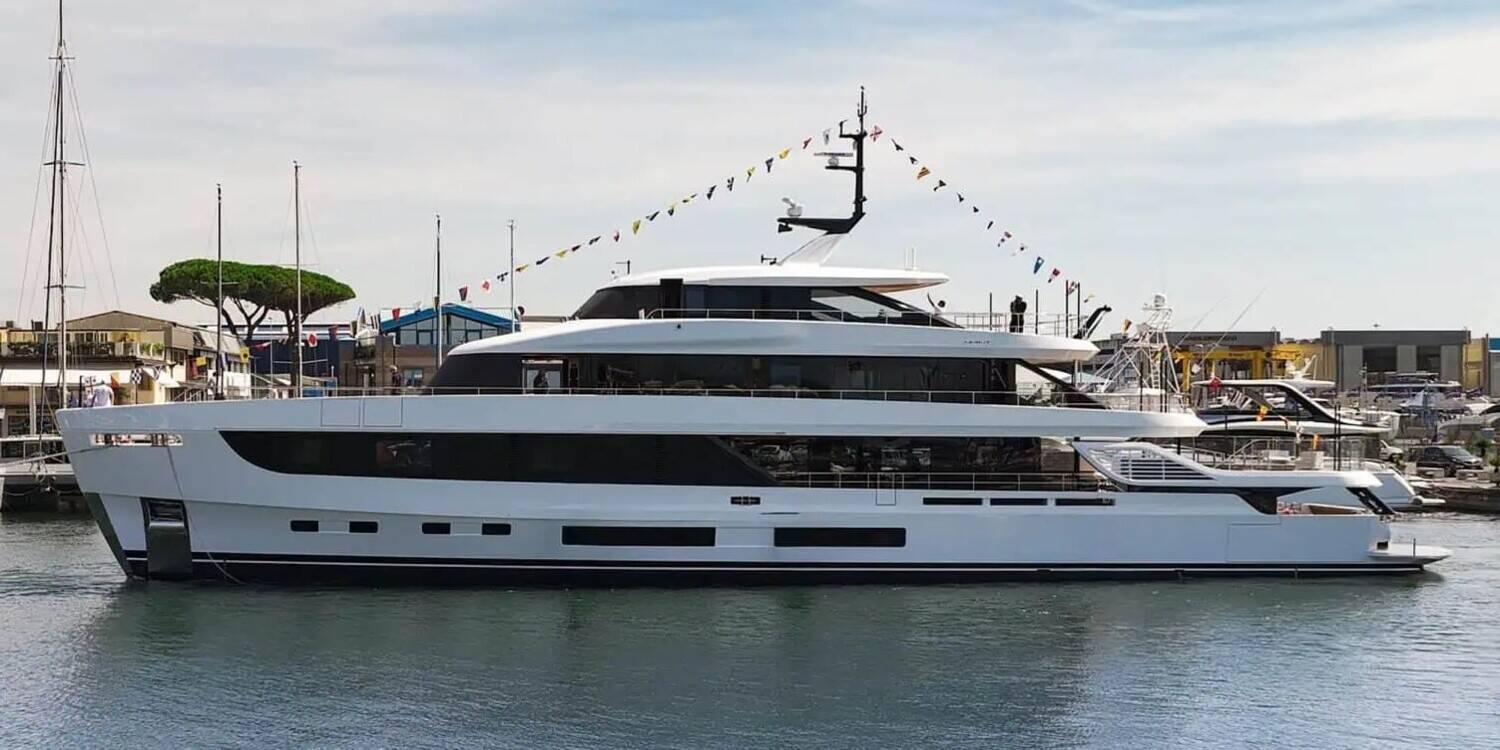 Флагман Azimut Grande 44M: новый взгляд на современную суперъяхту
