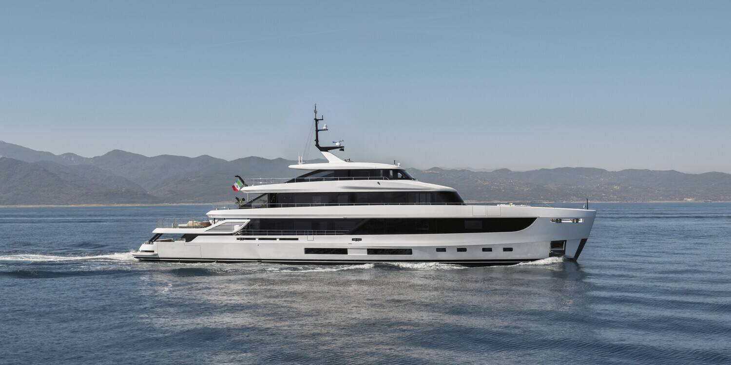 Флагман Azimut Grande 44M: новый взгляд на современную суперъяхту