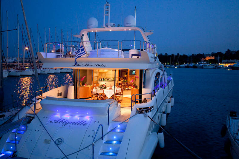 Экстерьер Azimut 98 Leonardo
