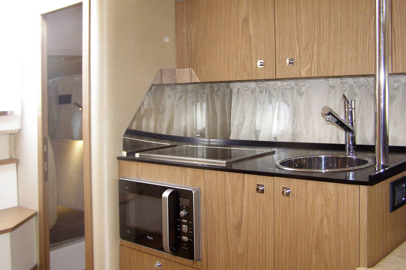 Sessa C32