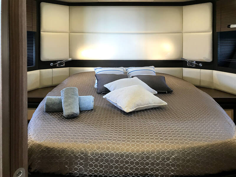 Носовая VIP каюта