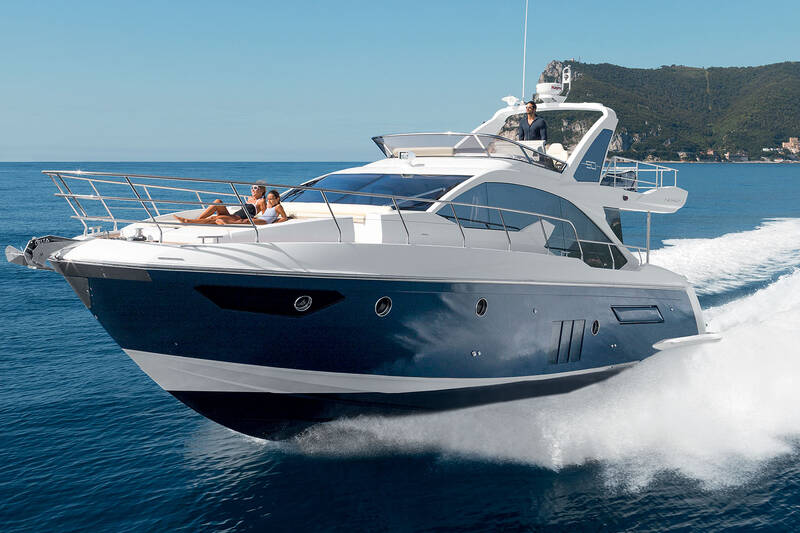 Экстерьер Azimut Flybridge 50