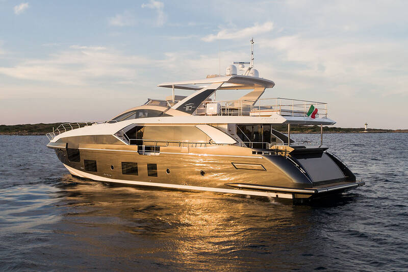 Экстерьер Azimut Grande 27METRI