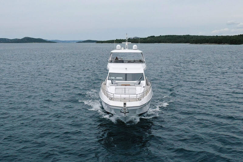 Экстерьер Azimut Grande 25 METRI M/Y "VIVA"