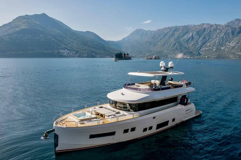 Экстерьер Sirena 64 