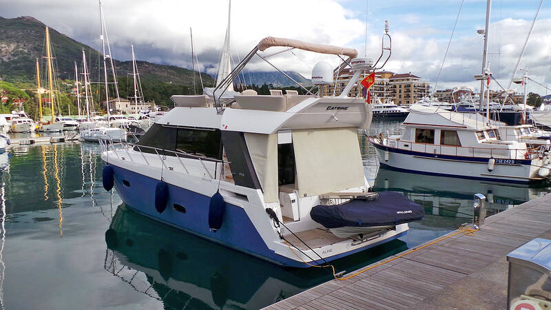Экстерьер Sealine F46 (2009)