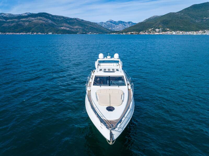 Экстерьер Azimut 68s