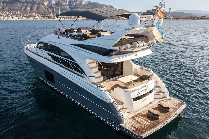 Экстерьер Princess 56<br/>M/Y Paradise 2015