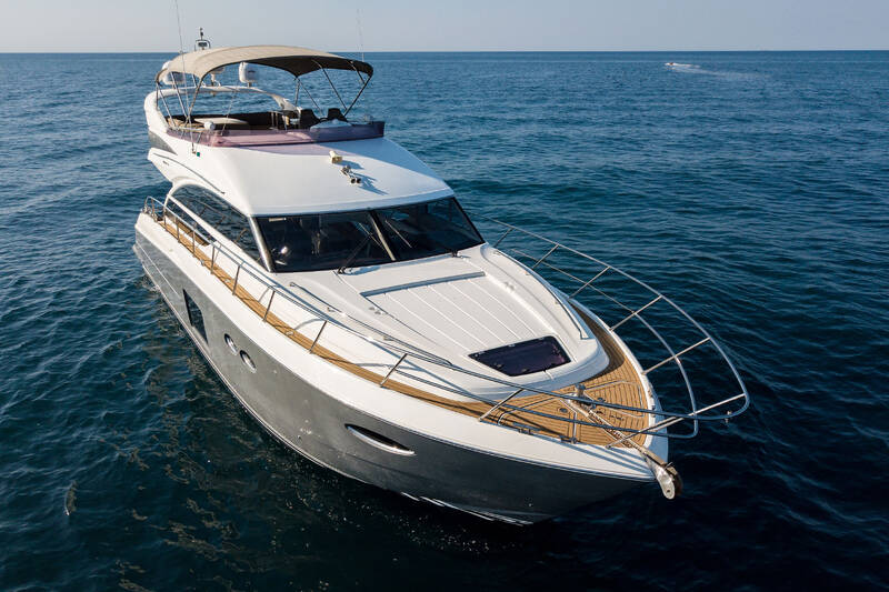 Экстерьер Princess 56<br/>M/Y Paradise 2015