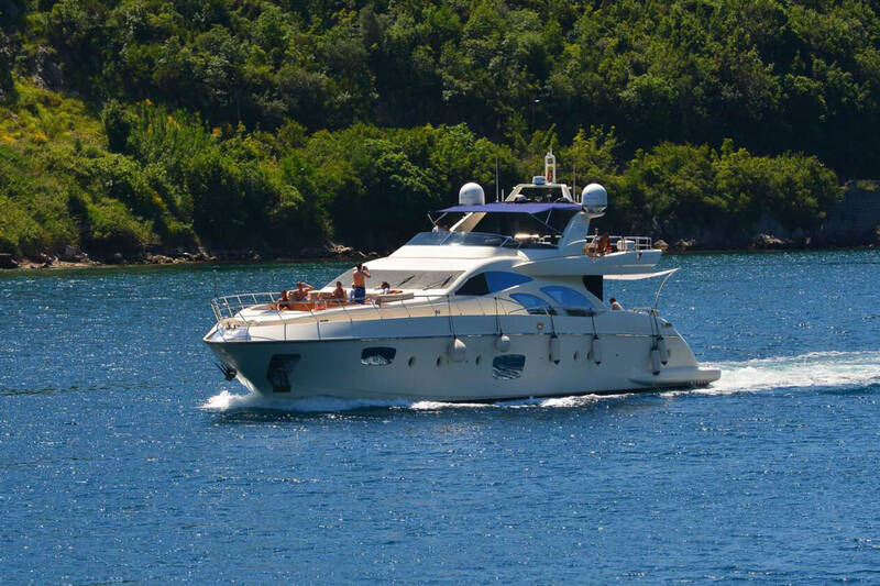 Экстерьер Azimut 98 Leonardo