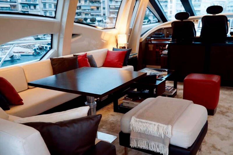 Салон Azimut 86S