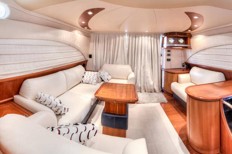 Салон Azimut 50