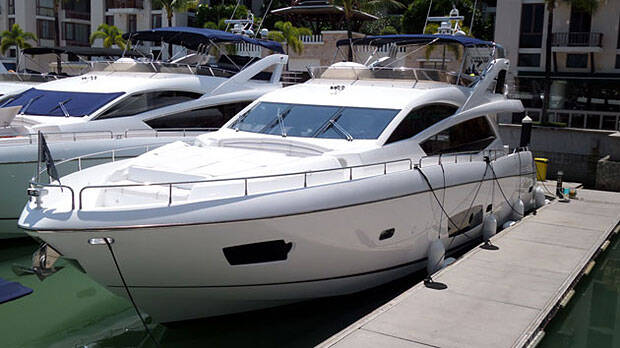 Экстерьер Sunseeker Manhattan 73 - 2013