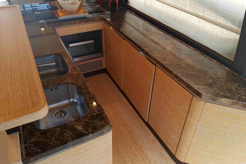 Azimut 64 2015
