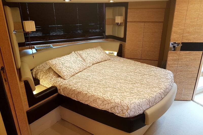 Azimut 64 2015