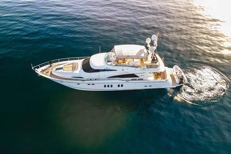 Экстерьер Fairline Squadron 74 M/Y "SEVEN"