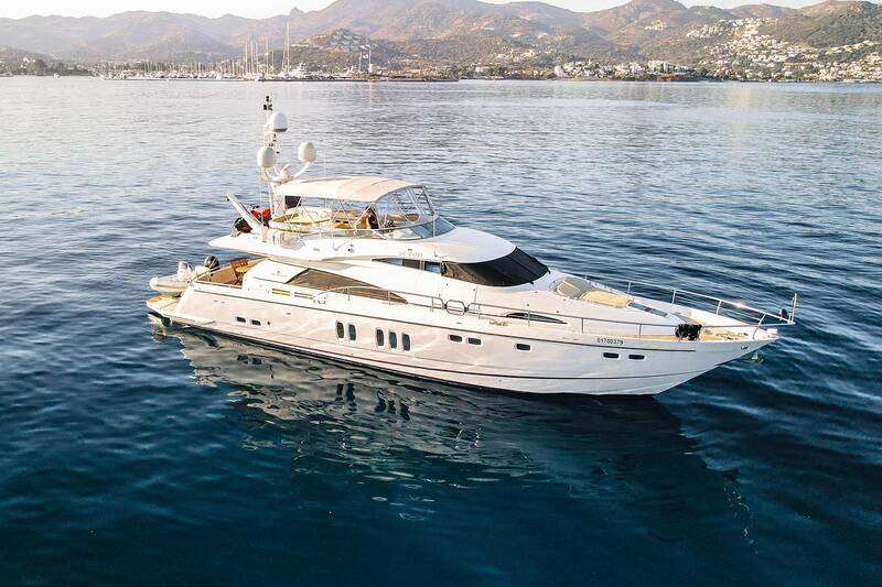 Экстерьер Fairline Squadron 74 M/Y "SEVEN"