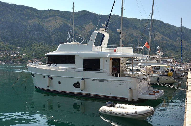 Экстерьер Beneteau Swift Trawler 50, 2014