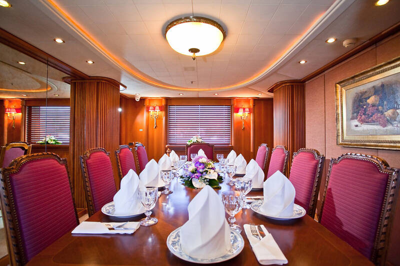 Rodriquez 38m M/Y APOLA