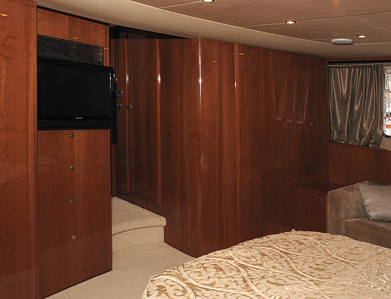 Каюта владельца Princess 67 (2007)
